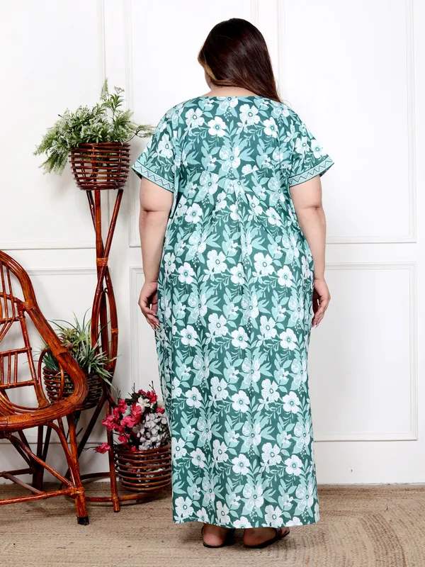 Stylish_&_Elegant_Women_Nighty_(light_green)