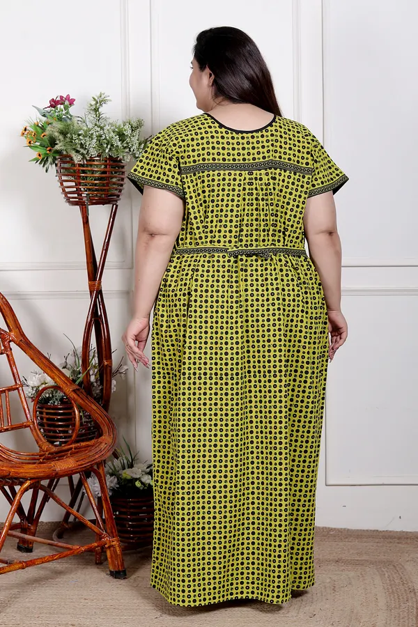 Stylish_&_Elegant_Women_Nighty_(light_green_with_Dots)