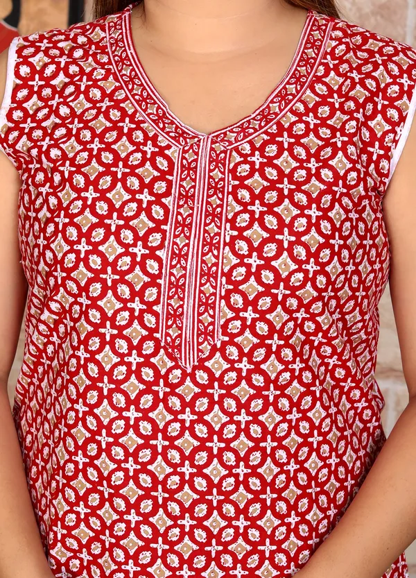Red_Pure_Cotton_Knee_Length_Printed_V-Neck_Sleeveless_Nightdress