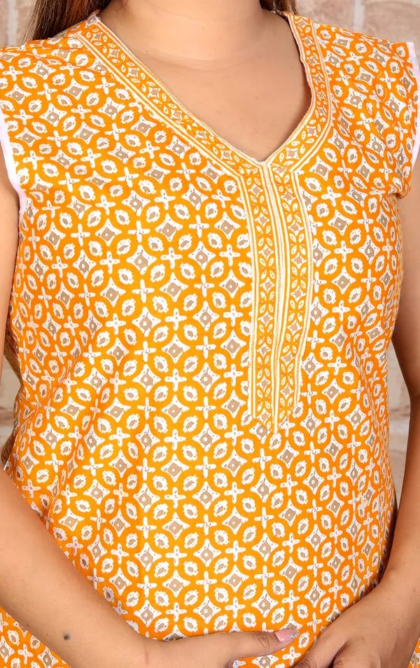 Yellow_Everyday_Cotton_Printed_Sleeveless_Knee_Length_Nightdress_For_Women