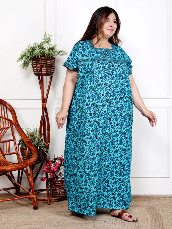 Stylish_&_Elegant_Women_Nighty_(Blue)