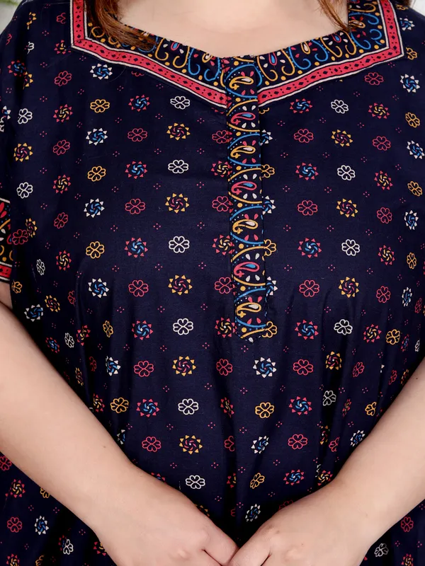 Stylish_&_Elegant_Women_Nighty_(Blue,_Maroon)