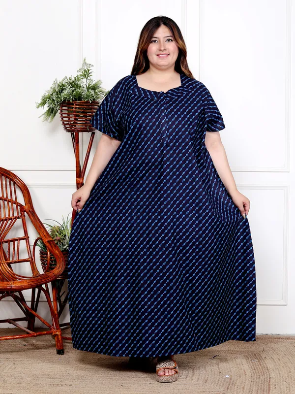Stylish_&_Elegant_Women_Nighty_(Blue)