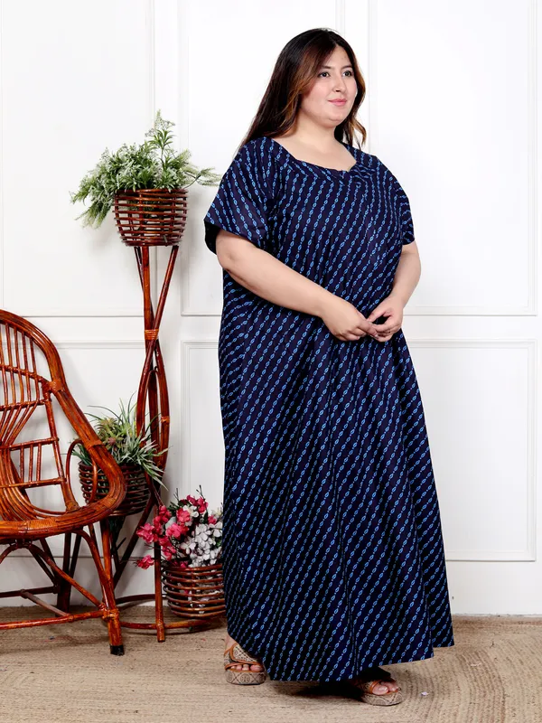 Stylish_&_Elegant_Women_Nighty_(Blue)