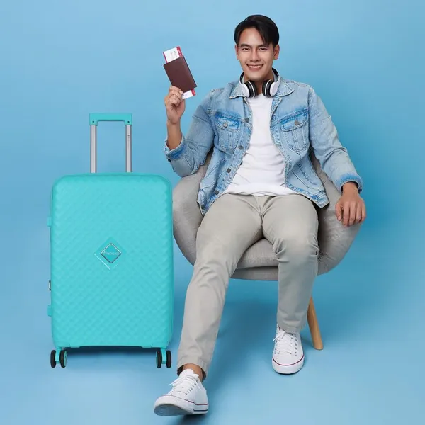 Polo_Class_24-Inch_Trolley_Bag_|_Expandable_Hardshell_Luggage_|_Made_from_Premium_Polypropylene_with_360-Degree_Rotating_Wheels_-_Number_Lock_&_Securitec_Zipper_-_Sea_Green