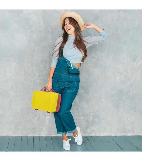 Yellow_Large_Capacity_Vanity_Bag_|_Waterproof_Vanity_Case_|_Polycarbonate_Cosmetic_Organizer_With_Inner_Pockets_&_Durable_Zipper_For_Travel-Yellow
