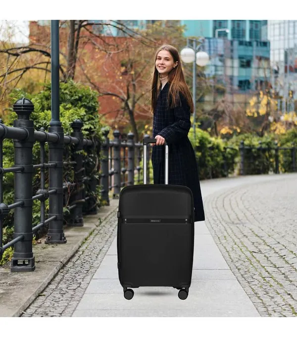 Polo_Class_2Pc_Set_Trolley_(20/28_inch)_with_Vanity_|_Polypropylene_Material_|_360-degree_Rotating_8_Wheels_|_Waterproof_&_Scratch_Resistant_-_Black