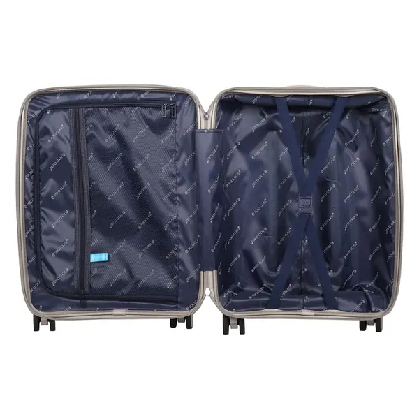 Polo_Class_3Pc_Set_Trolley_(20/24/28_inch)_with_vanity_|_Polypropylene|_Polypropylene_360�_spinner_wheels_�_smooth_movement_in_any_direction_|_Waterproof_&_Scratch_Resistant