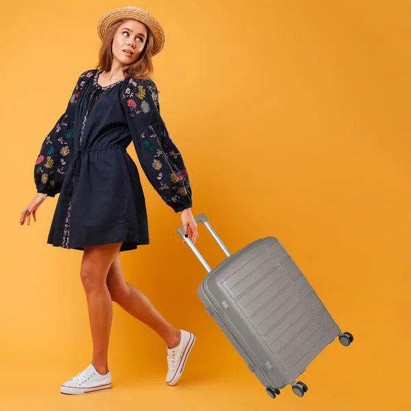 Polo_Class_3Pc_Set_Trolley_(20/24/28_inch)_with_vanity_|_Polypropylene|_Polypropylene_360�_spinner_wheels_�_smooth_movement_in_any_direction_|_Waterproof_&_Scratch_Resistant