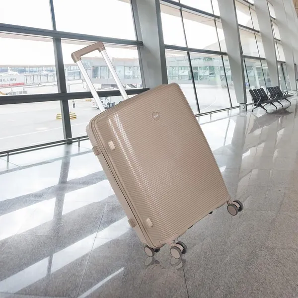 Polo_Class_3Pc_Set_Trolley_(20/24/28_inch)_|_Polypropylene|_Polypropylene_360�_spinner_wheels_�_smooth_movement_in_any_direction_|_Waterproof_&_Scratch_Resistant