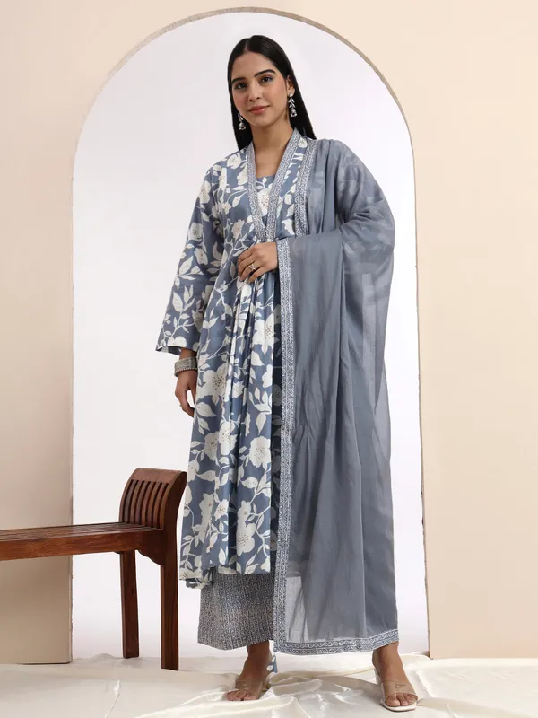Women_Floral_Printed_Angrakha_Pure_Cotton_Kurta_with_Palazzos_&_With_Dupatta