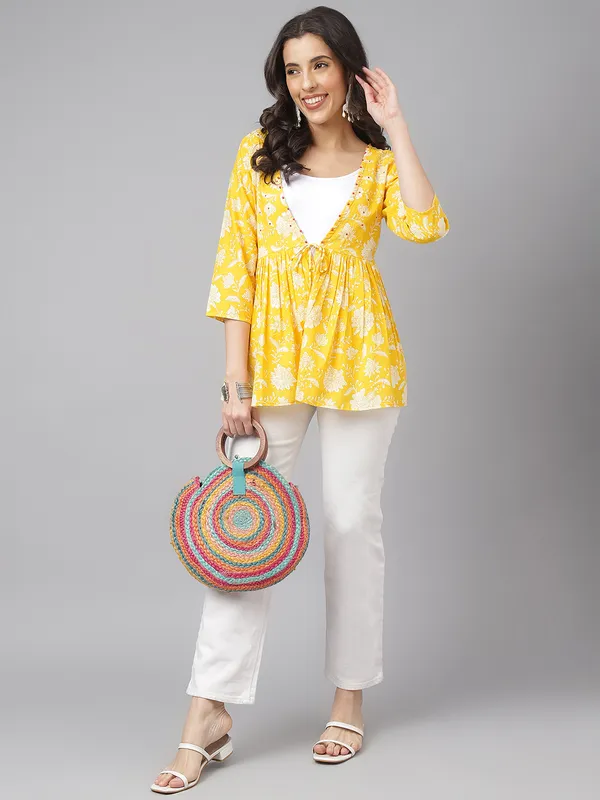 Yellow_cotton_printed_top