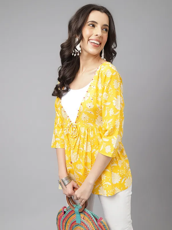 Yellow_cotton_printed_top