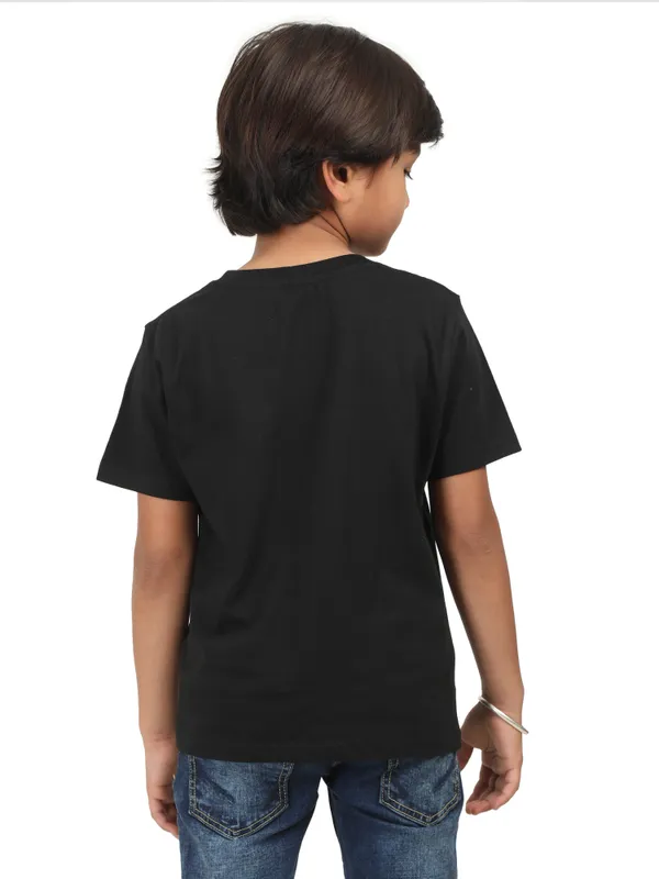 Black_Cotton_Regular_Fit_T_Shirt_For_Kids
