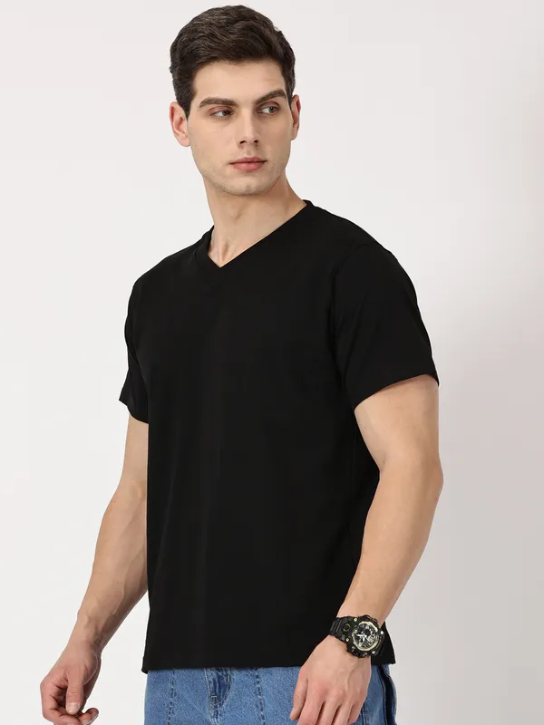 Black_Cotton_V_neck_T_Shirt_For_Men