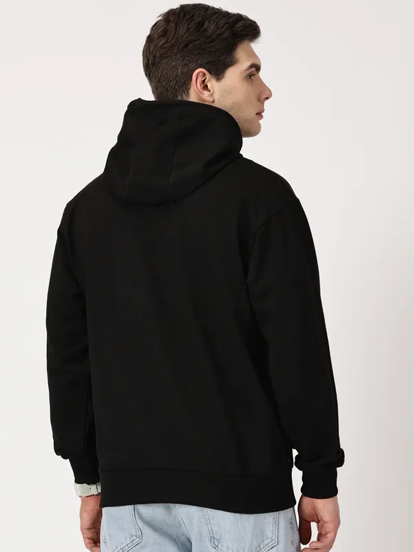Black_Cotton_Regular_Fit_Full_Sleeve_Hoodie_For_Men