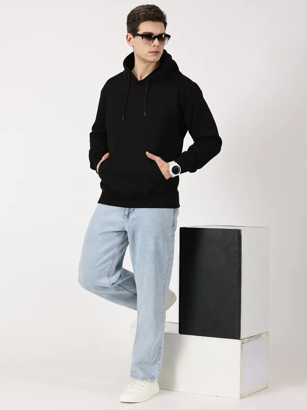 Black_Cotton_Regular_Fit_Full_Sleeve_Hoodie_For_Men