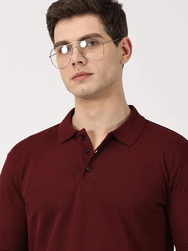 Maroon_Cotton_Half_Sleeve_T_Shirt_For_Men