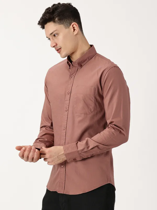 Rosy_Brown_Cotton_Solid_Oxford_Shirt_For_Men