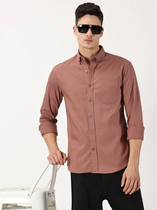 Rosy_Brown_Cotton_Solid_Oxford_Shirt_For_Men