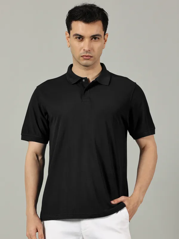 Black_Cotton_Polo_T_Shirt_For_Men