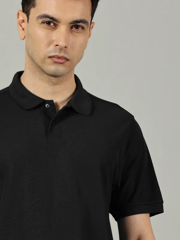 Black_Cotton_Polo_T_Shirt_For_Men