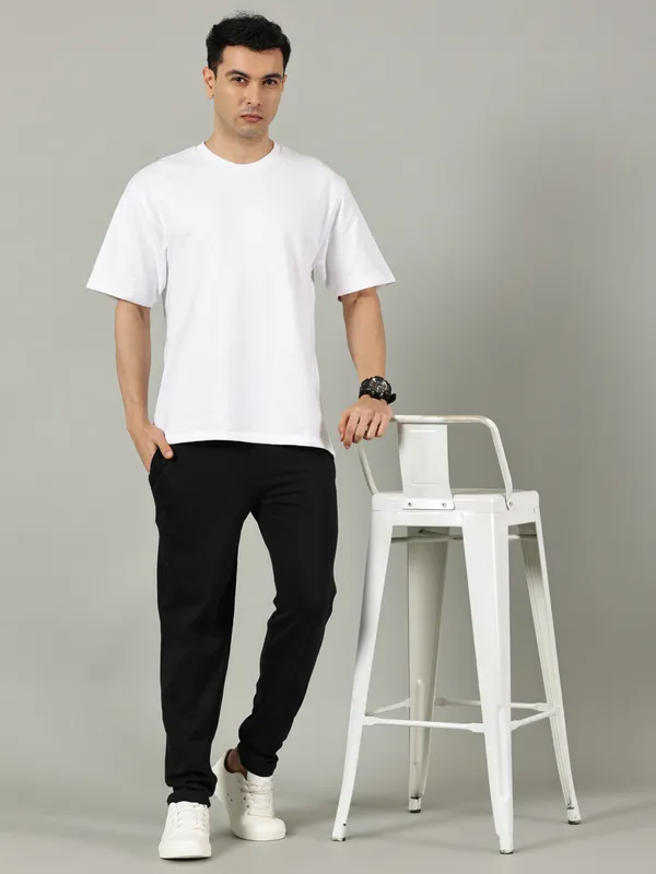 Black_Cotton_Regular_Fit_Track_Pant_For_Men