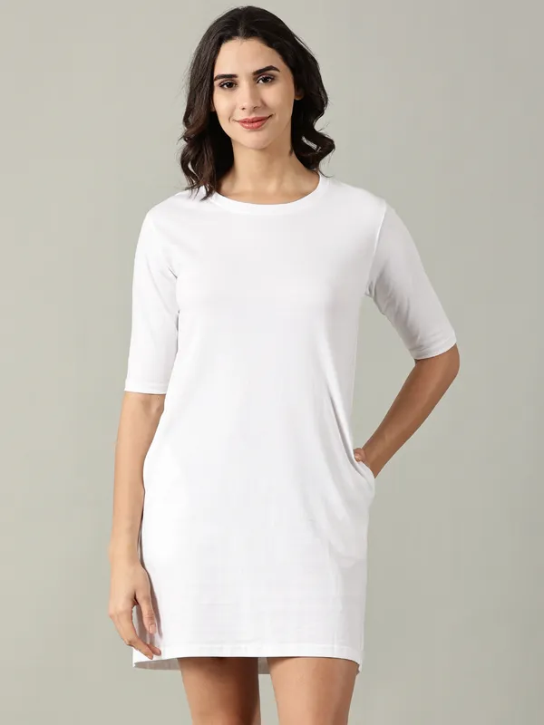White_Cotton_Relaxed_Fit_Long_Dress_For_Women