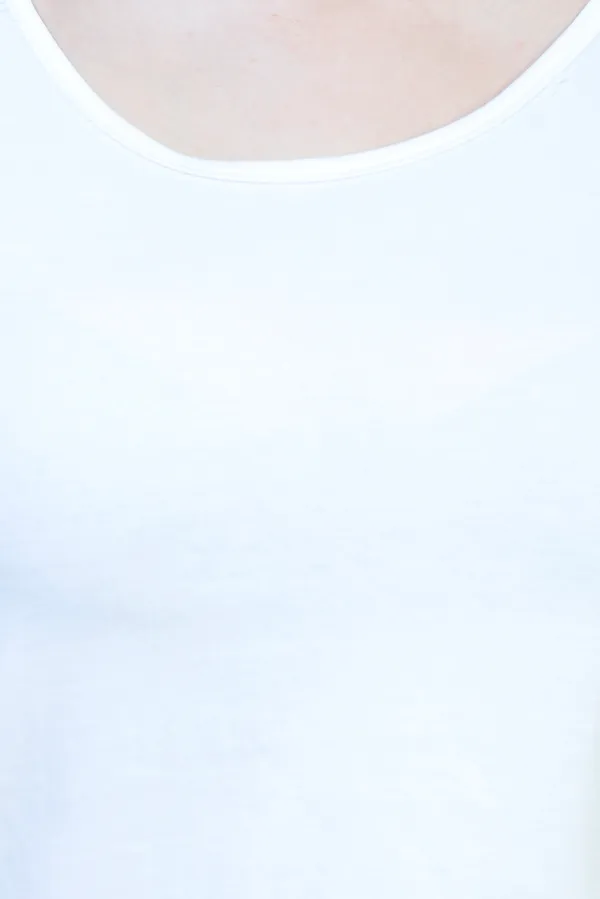 White_Cotton_T_Shirt_For_Women