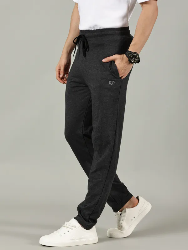 Dark_Grey_Cotton_Regular_Fit_Track_Pant_For_Men