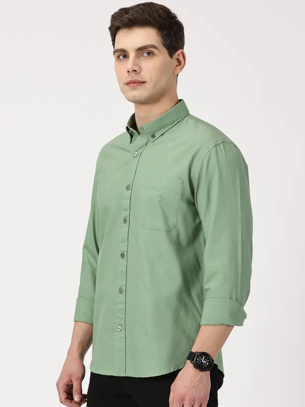 Jade_Cotton_Solid_Regular_Fit_Oxford_Shirt_For_Men