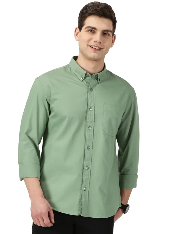Jade_Cotton_Solid_Regular_Fit_Oxford_Shirt_For_Men