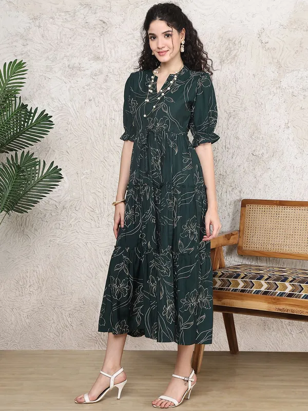Green_Rayon_Printed_Short_Sleeves_Maternity_Gown_For_Women