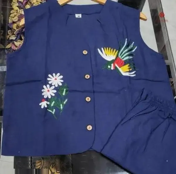 Blue._Printed_Co-ord_Set_(_Top-Pilajo_)_For_Women_And_Girls