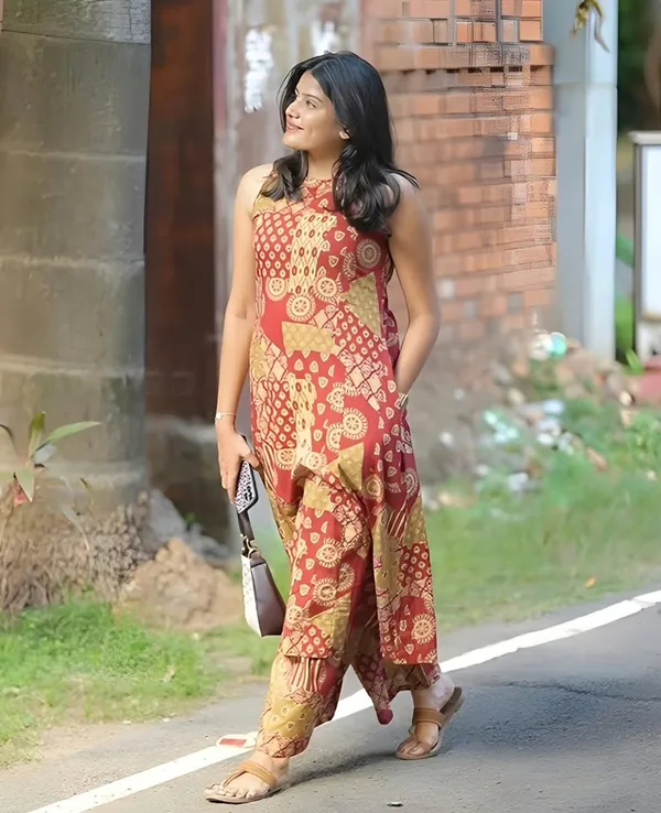 Rust_Ethnic_Motif_Sleeveless_Cotton_Co-ord_Set_For_Women_And_Girls