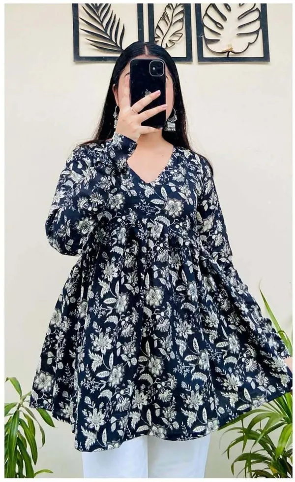 Short_Black_white__Printed_Sleeves_Kurti_For_Girls