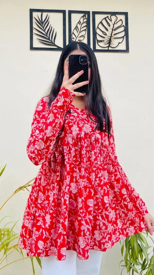 Short_Orange_white_Printed_Sleeves_Kurti_For_Girls