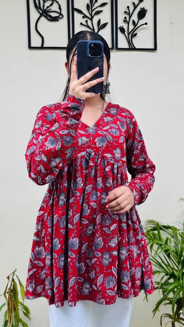 Short_Read_white_Printed_Sleeves_Kurti_For_Girls