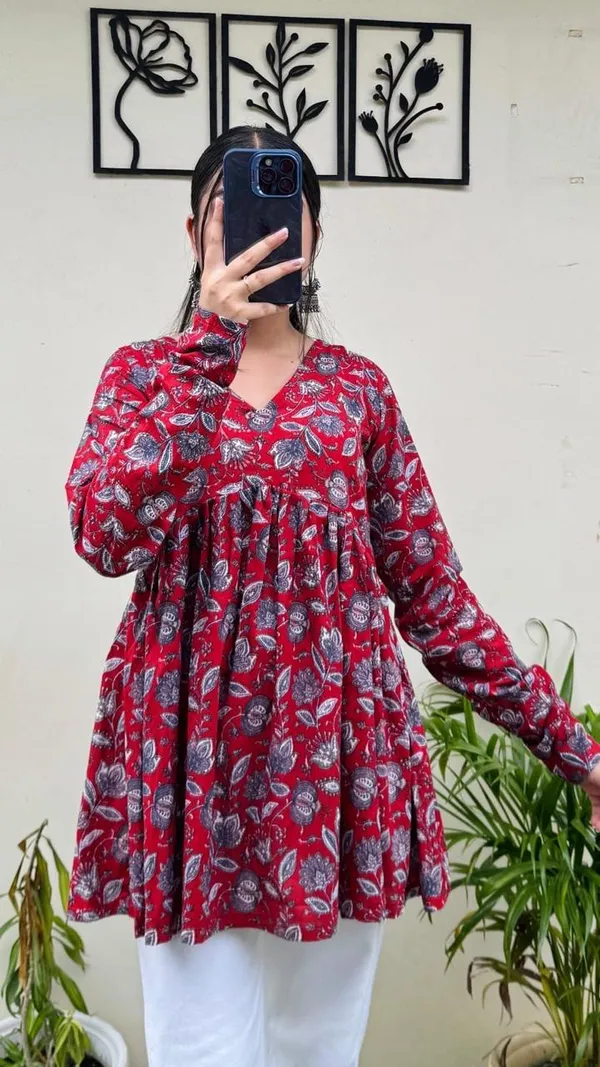 Short_Read_white_Printed_Sleeves_Kurti_For_Girls