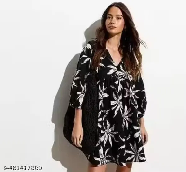 Short,_Black_white_Printed_Sleeves_Kurti_For_Girls