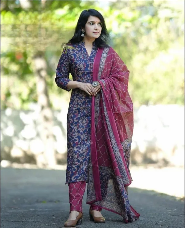 Traditional_Flover_Printed_Cotton_Mandarin_Collar_Straight_Kurta_with_Trousers_and_Dupatta_Set