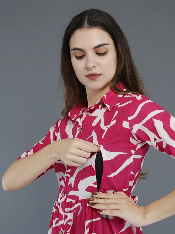 Pink_Viscose_Rayon_Printed_Short_Sleeves_Maternity_Gown_For_Women