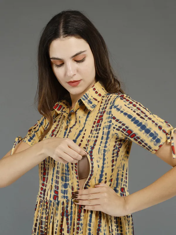 Yellow_Viscose_Rayon_Printed_Short_Sleeves_Maternity_Gown_For_Women