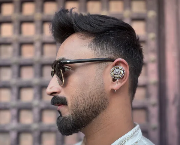 Handcrafted_Oxidised_Silver_Men’s_Earcuff_with_Kundan_Detailing_|_Statement_Ear_Jewelry_for_Men