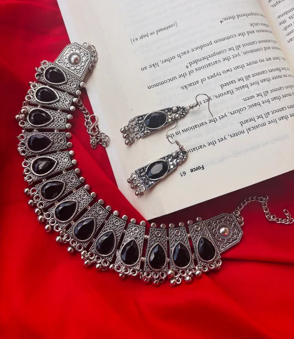Oxidised_Silver_Jewelry_Set_for_Women