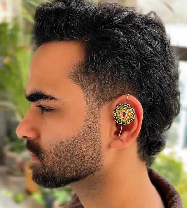 Handcrafted_Oxidised_German_Silver_Men’s_Earcuff_with_Kundan_Detailing_|_Statement_Ear_Jewelry_for_Men