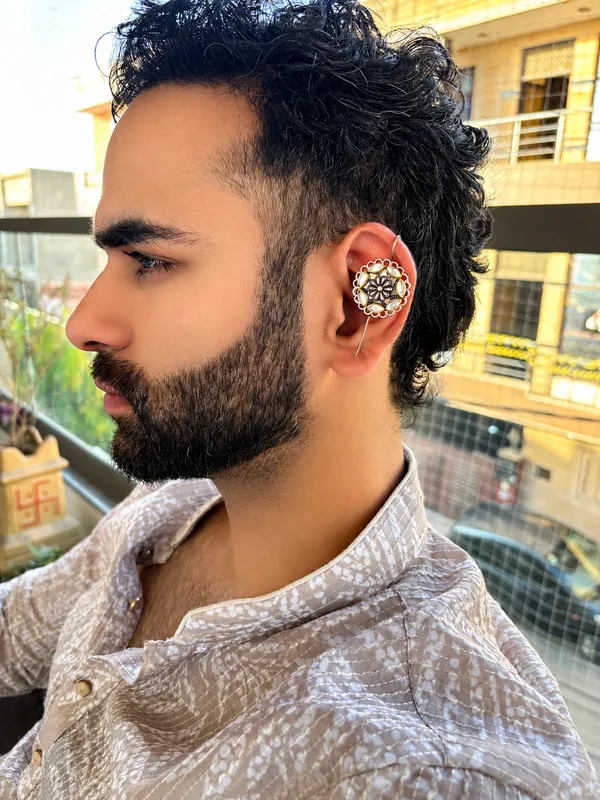 Handcrafted_Oxidised_Silver_Men’s_Earcuff_with_Kundan_Detailing_|_Statement_Ear_Jewelry_for_Men