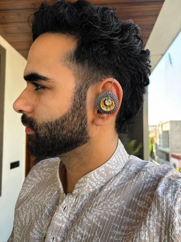 Handcrafted_Oxidised_Silver_Men’s_Earcuff_with_Kundan_Detailing_|_Statement_Ear_Jewelry_for_Men