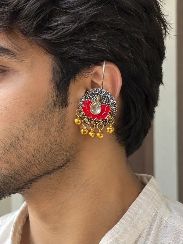 Handcrafted_Oxidised_Silver_Women_and_Men’s_Earcuff_with_Kundan_Detailing_|_Statement_Ear_Jewelry_for_Men
