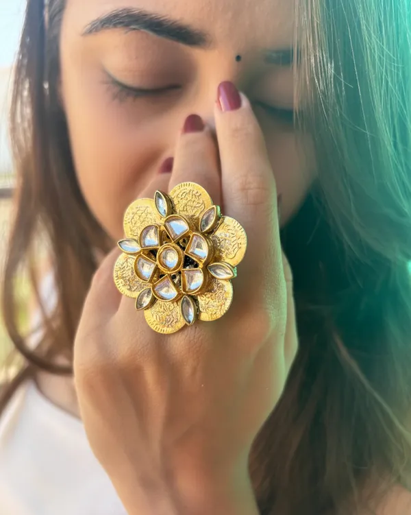 Karatique_Golden_Kundan_Ring_–_Adjustable_Ethnic_Statement_Jewellery